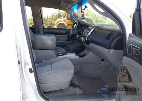 2006 Toyota Tacoma Prerunner from USA, damaged, VIN 3TMJU62NX6M026776